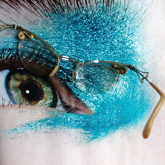 Flashy cateyes! These real deal vintage - Picture 2 of 6